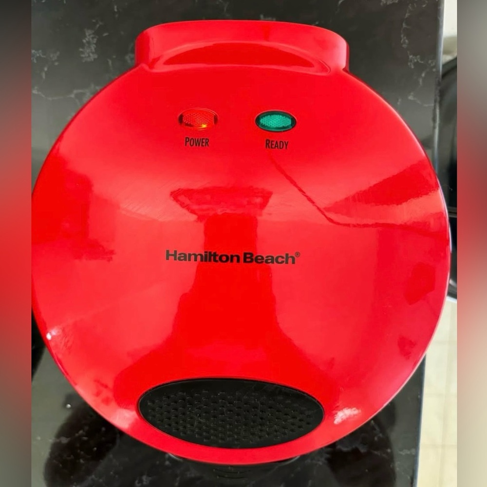Hamilton Beach Red Audio Device